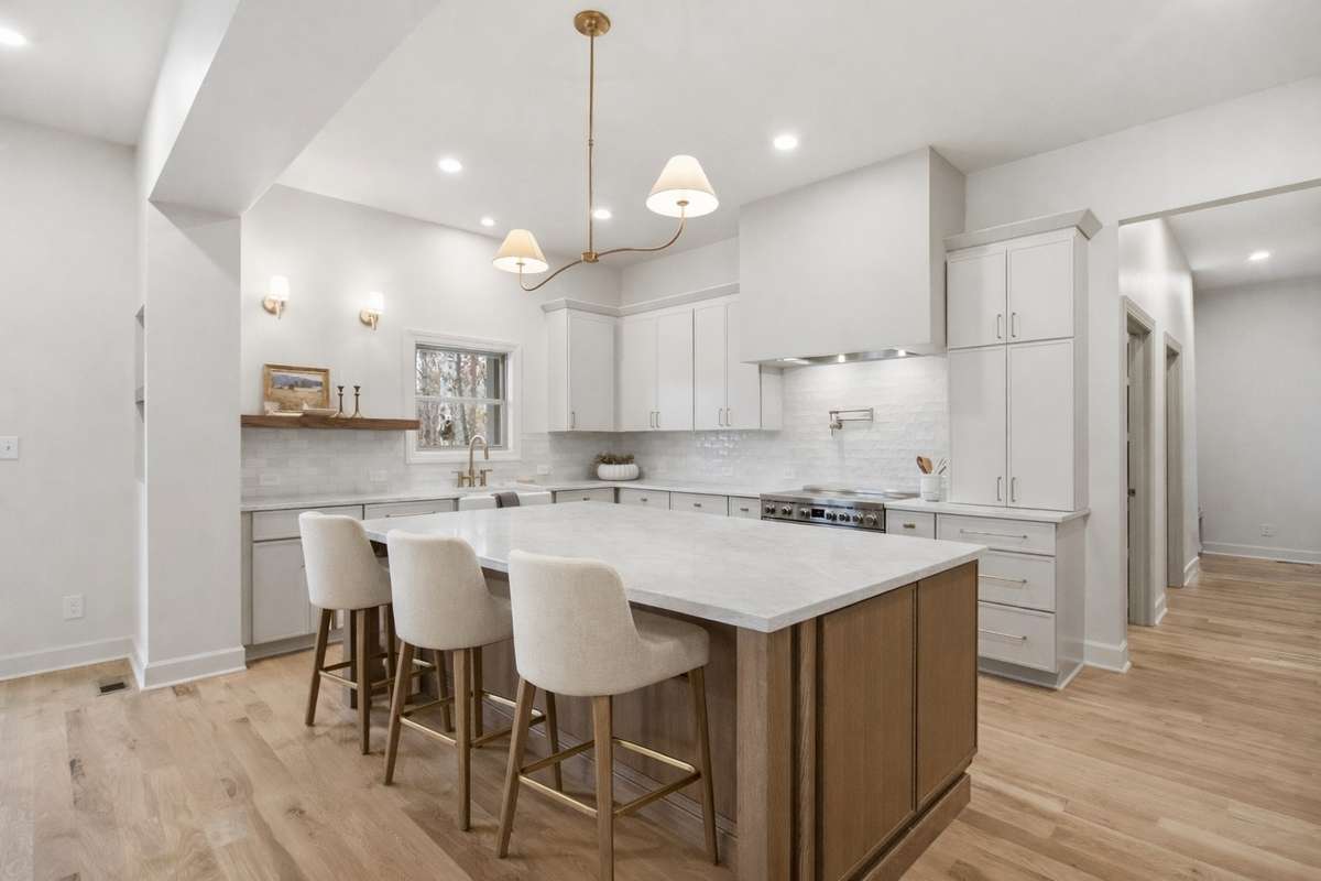 Virtually staged to Show Room potential.