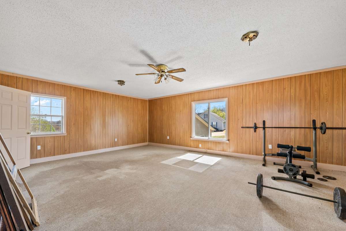 Bonus area upstairs above the garage.