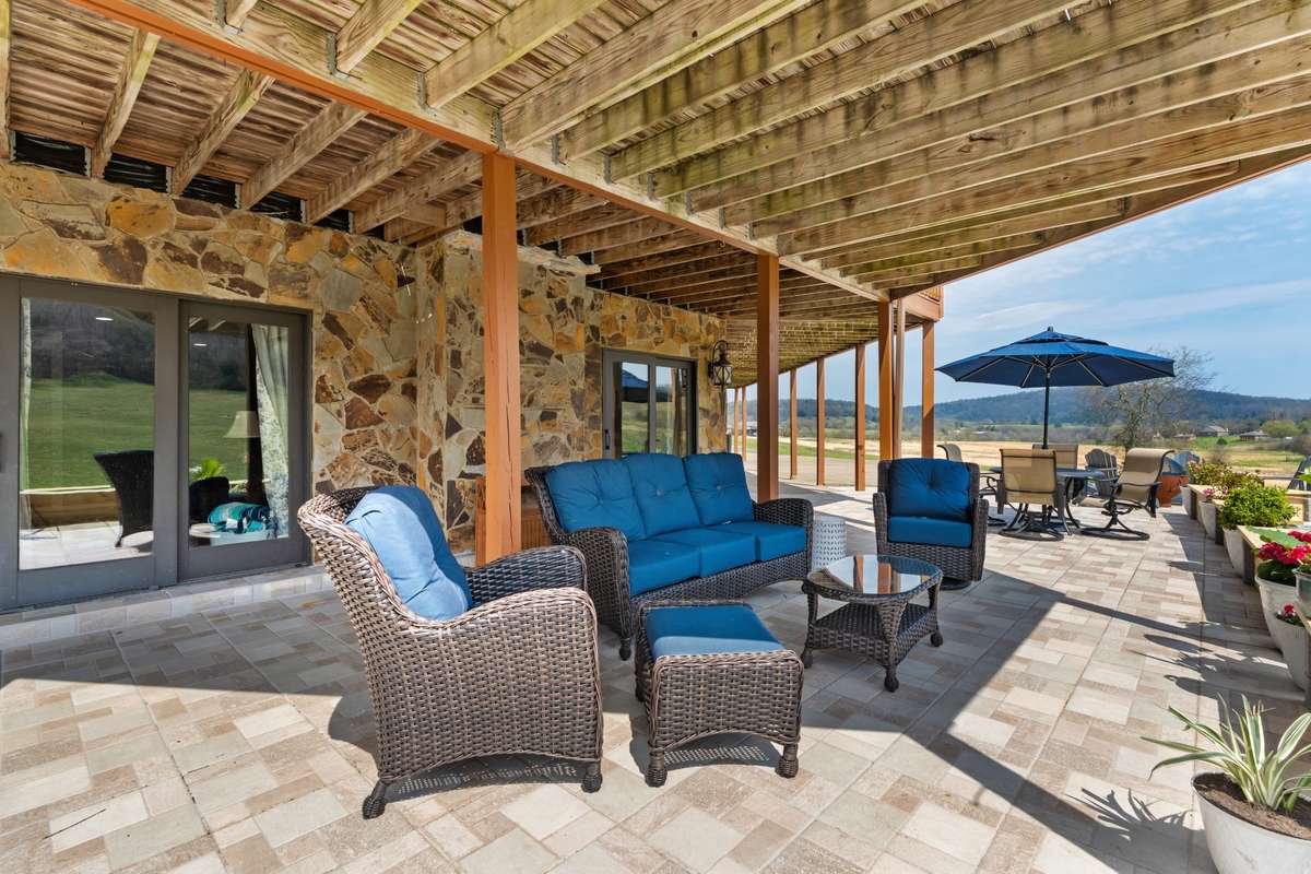 Room to lounge and dine outdoors