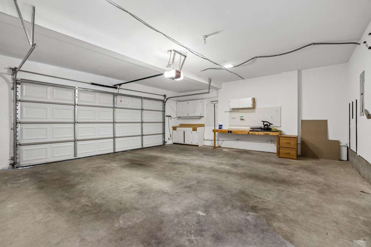 Very Large 2 Car Garage!!!