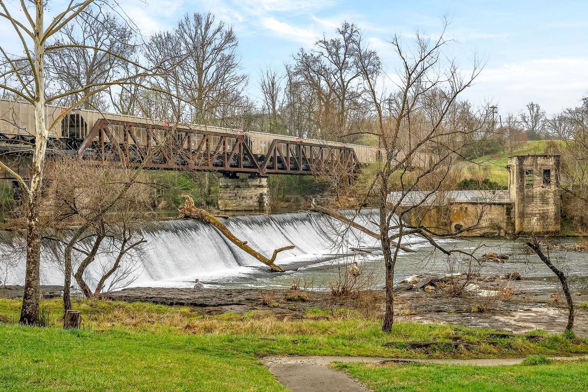 The dam has a large walking park area called Riverfront Walk. This is a paved walking trail and is enjoyed by many!