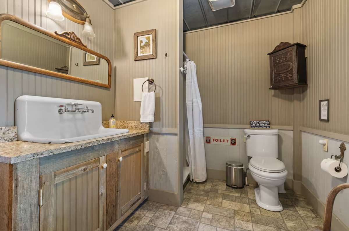 Full Bath with Shower