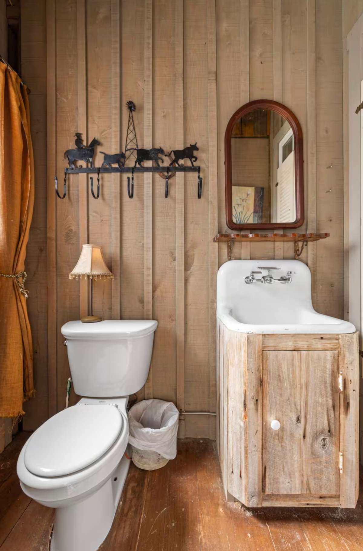 Foyer Half Bath