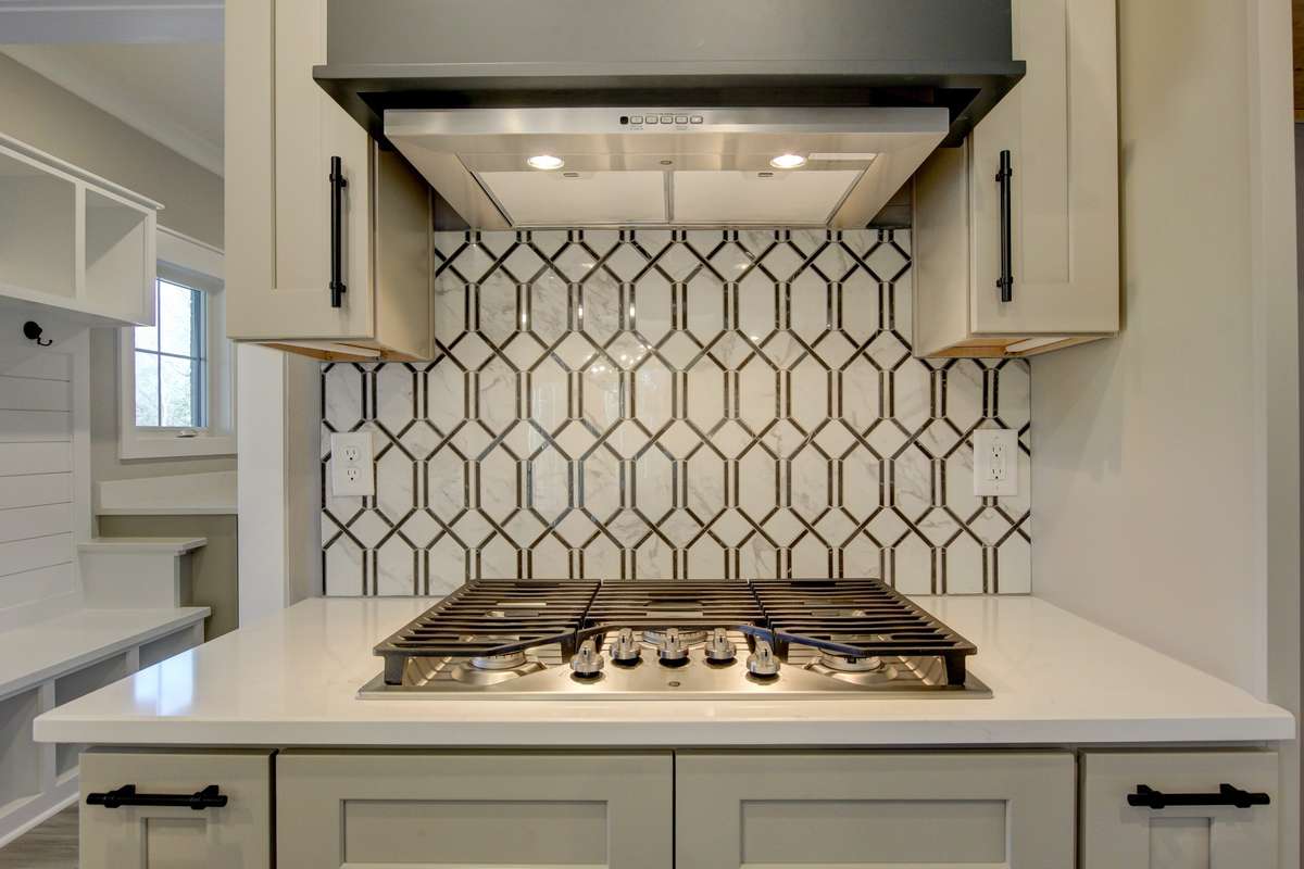 Gas Cook-top with Hood