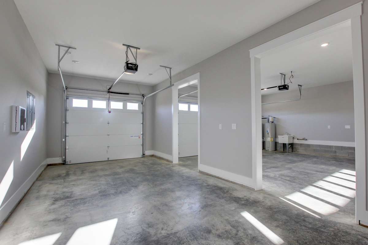 Garage Bay 1