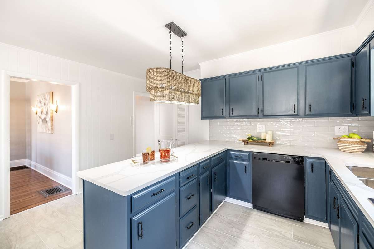 This is a great place for prepping and serving day to day or when entertaining.
