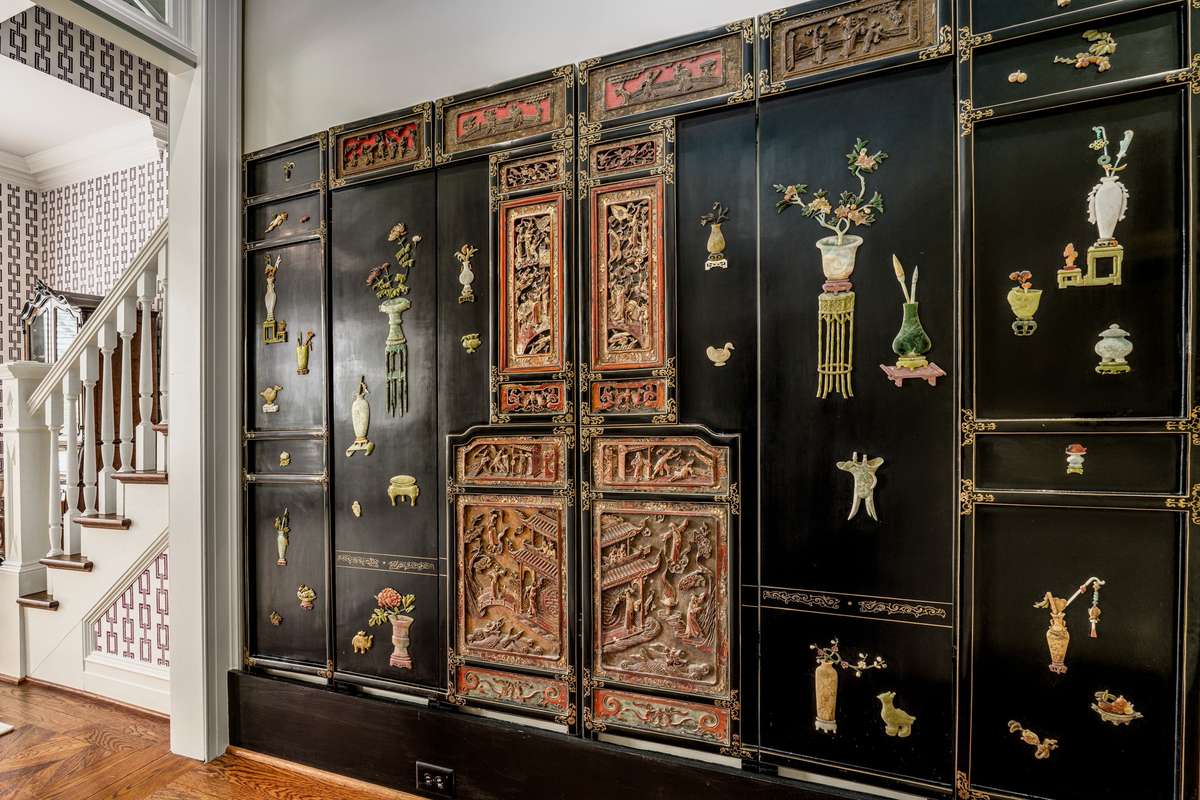 Hallway to bedrooms