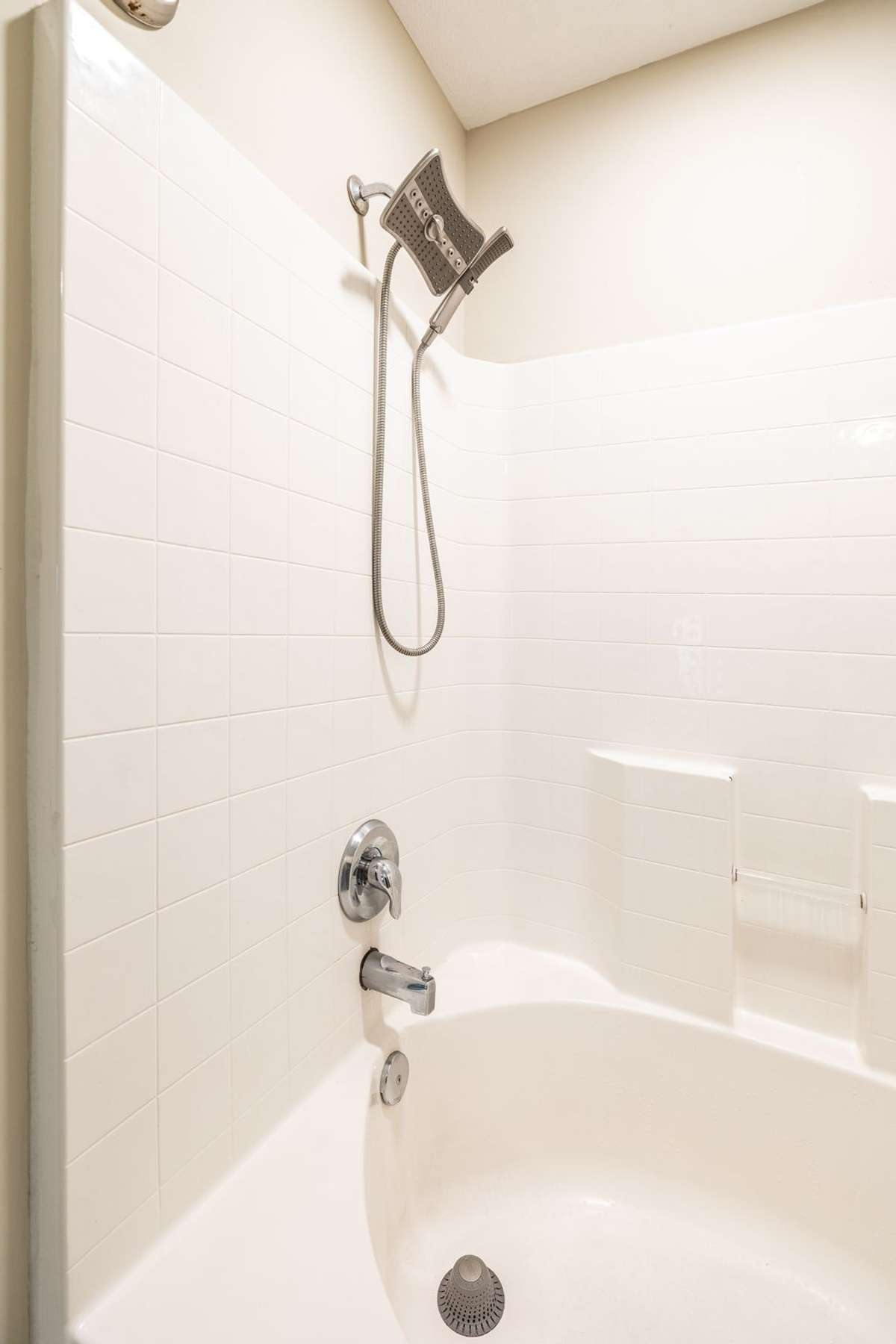 There is a garden soaker tub and shower combo!
