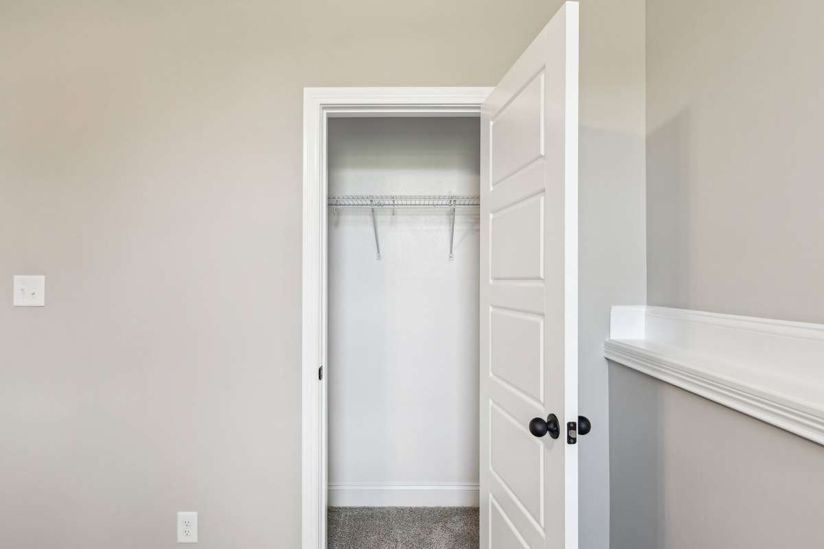 Sample pictures from a previous build showing the Oakmont Floor Plan. Materials and colors are subject to change without notice.