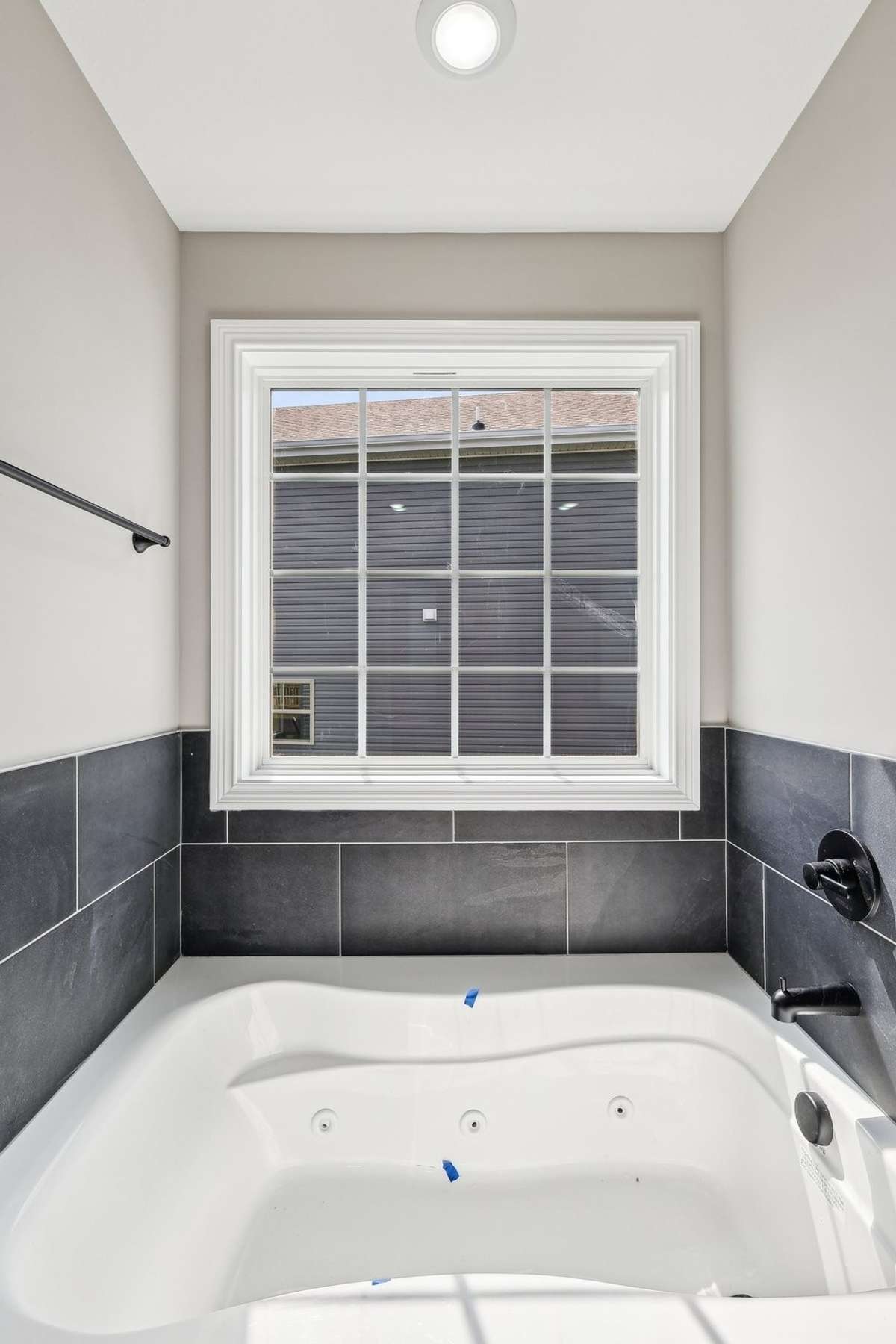 Sample pictures from a previous build showing the Oakmont Floor Plan. Materials and colors are subject to change without notice.