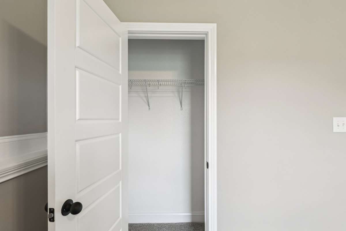 Sample pictures from a previous build showing the Oakmont Floor Plan. Materials and colors are subject to change without notice.