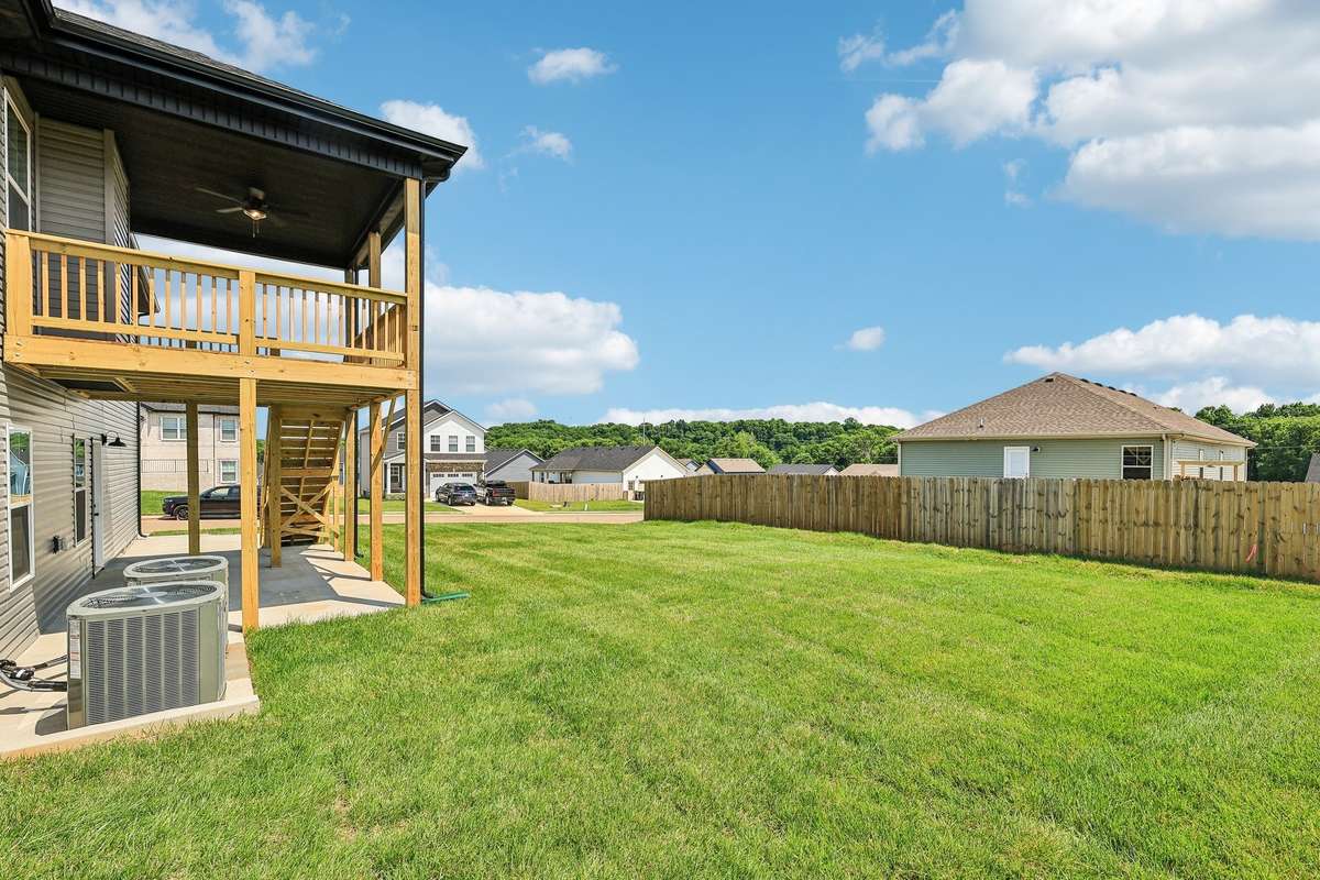 Sample pictures from a previous build showing the Oakmont Floor Plan. Materials and colors are subject to change without notice.