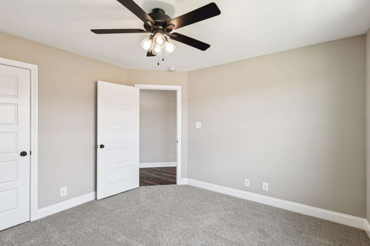 Sample pictures from a previous build showing the Oakmont Floor Plan. Materials and colors are subject to change without notice.