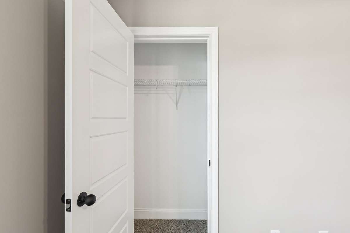 Sample pictures from a previous build showing the Oakmont Floor Plan. Materials and colors are subject to change without notice.