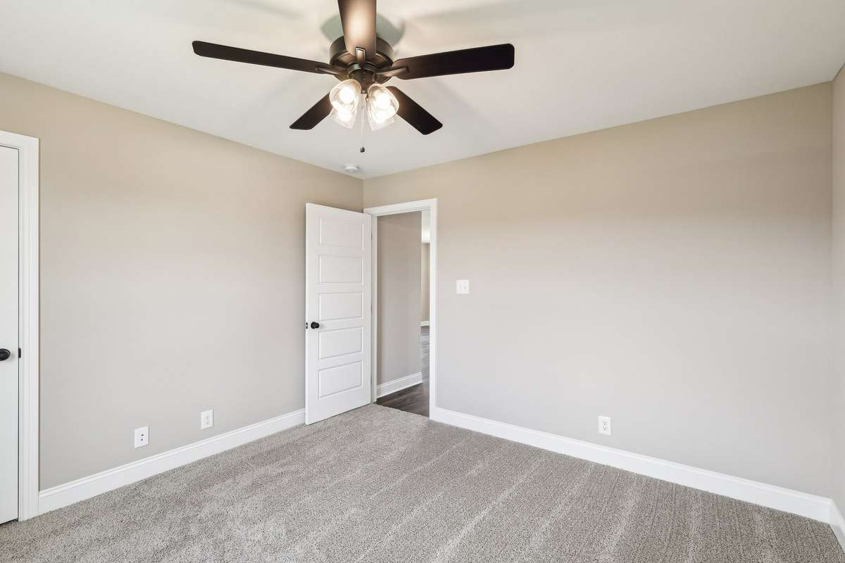 Sample pictures from a previous build showing the Oakmont Floor Plan. Materials and colors are subject to change without notice.