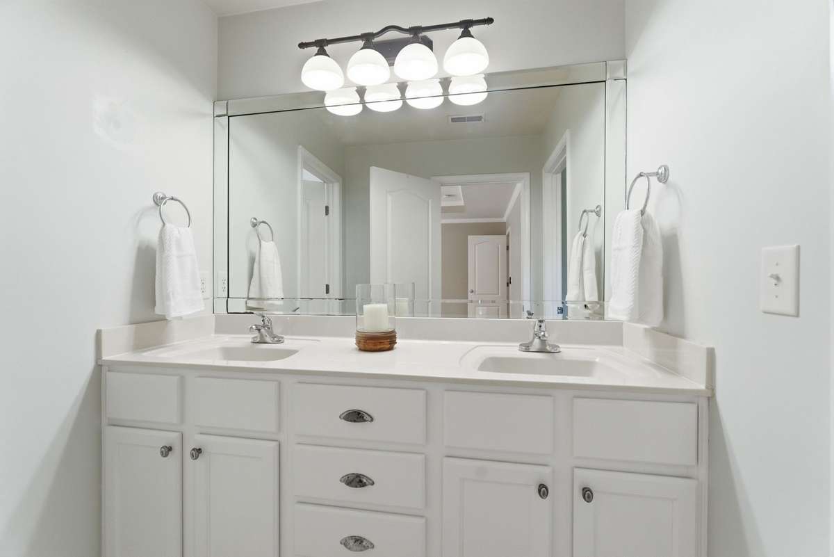 Vanity area for primary bedroom 2