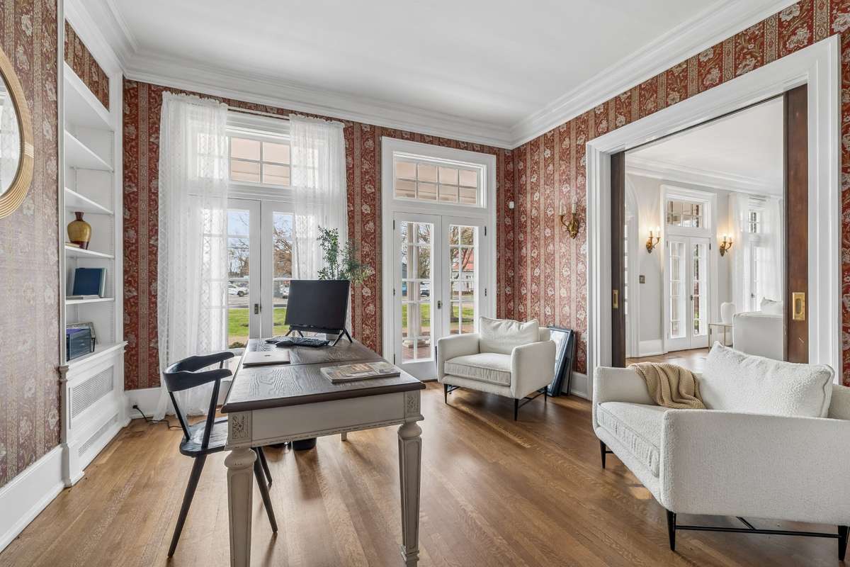 Another view of the "Parlor"