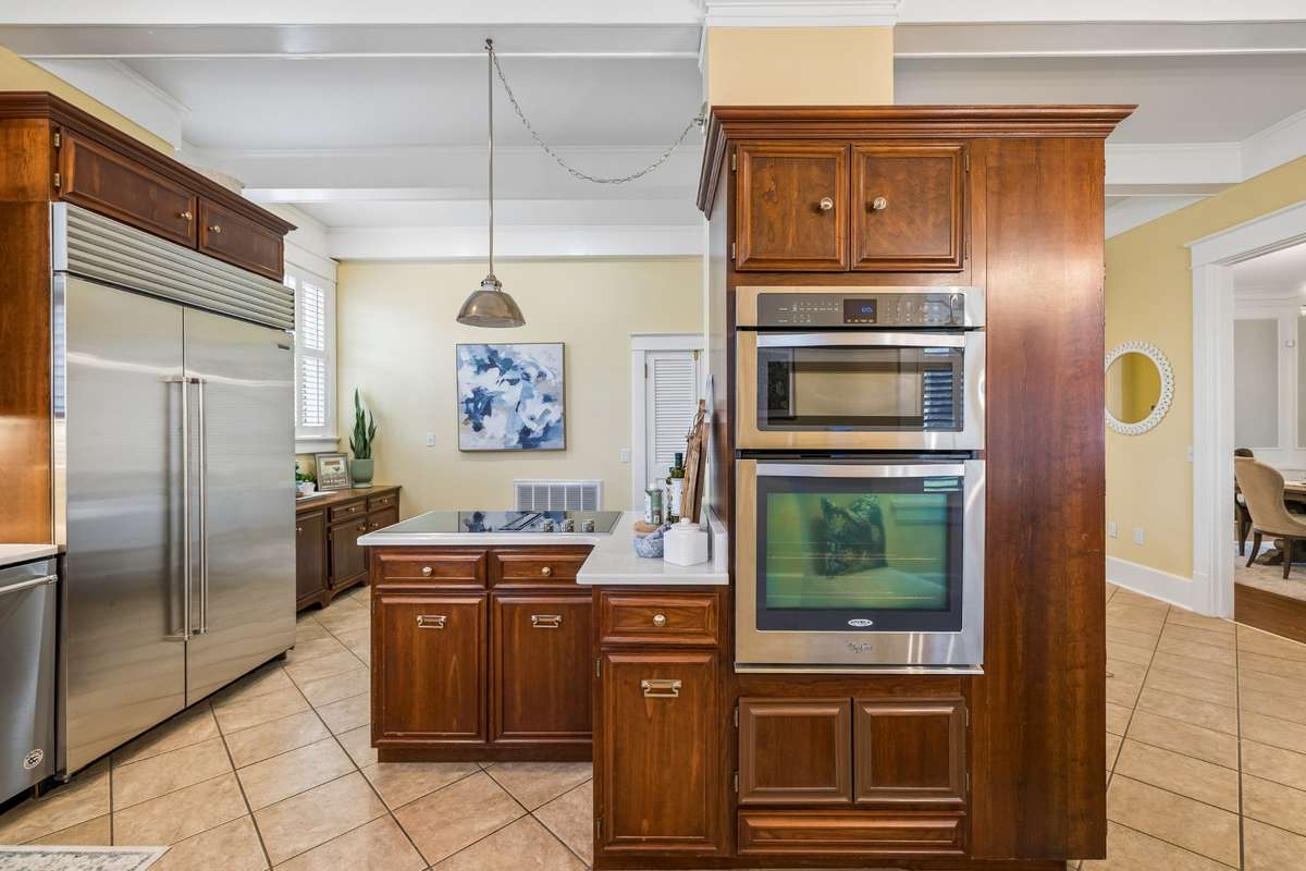 more pics of kitchen