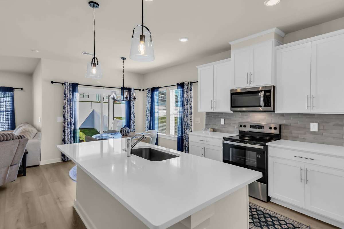 This is your dream kitchen complete with all appliances