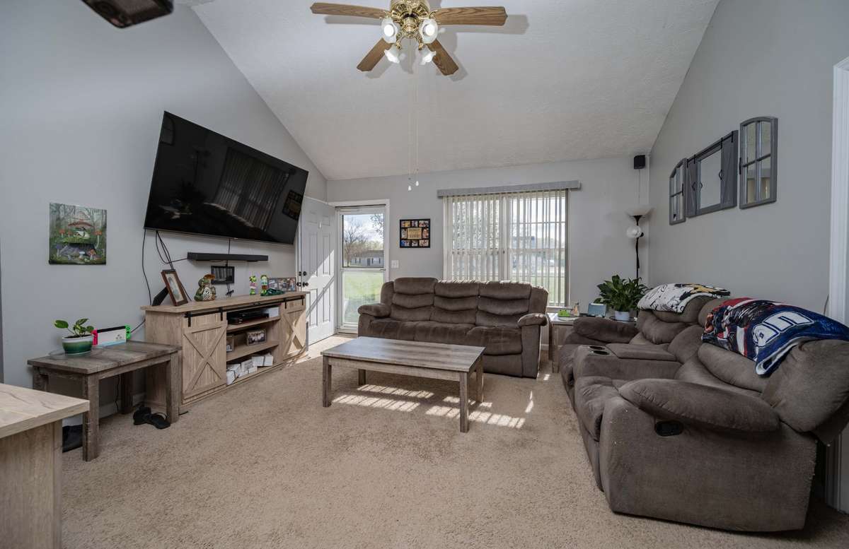Living Room!!