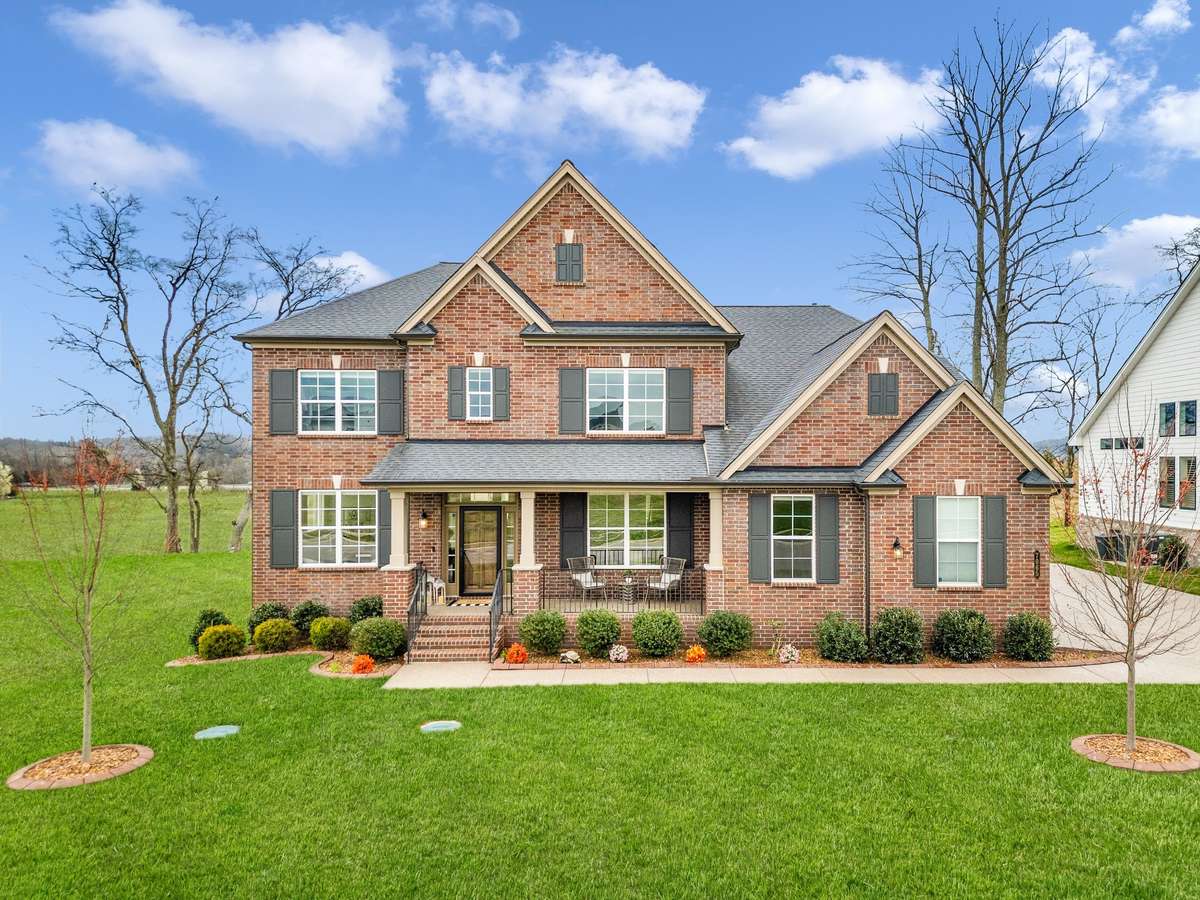 5 beds, 4.5 full baths, 3 car garage, 4175 sq ft and over 1/3 acre lot