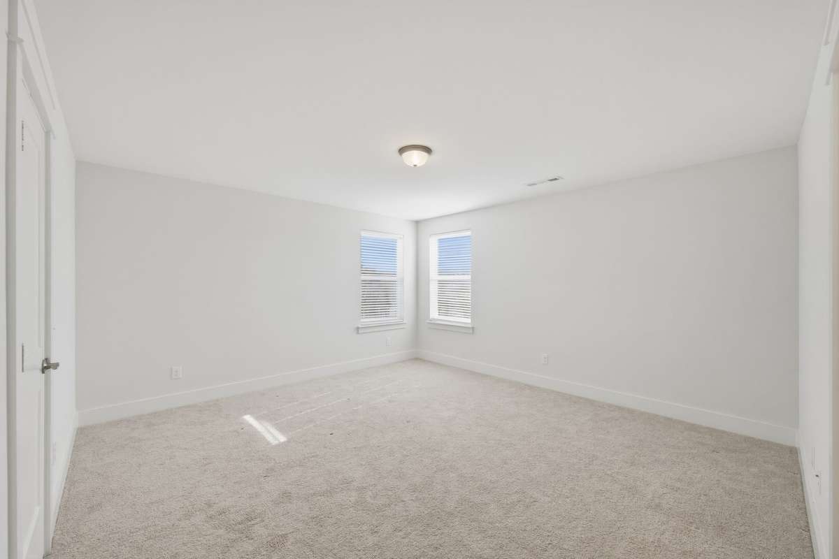 Bedroom 2 ensuite