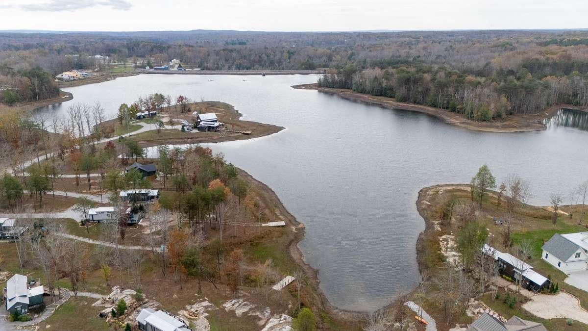 This retreat is 1.5 hours from Nashville, 45 minutes from Chattanooga and 20 minutes to the Sewanee campus!