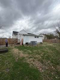 Back yard.. notice the extra exterior storage closet!