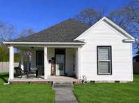 Front View (grass was made more green by AI)