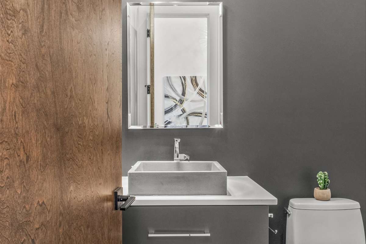 Half bath on level 1