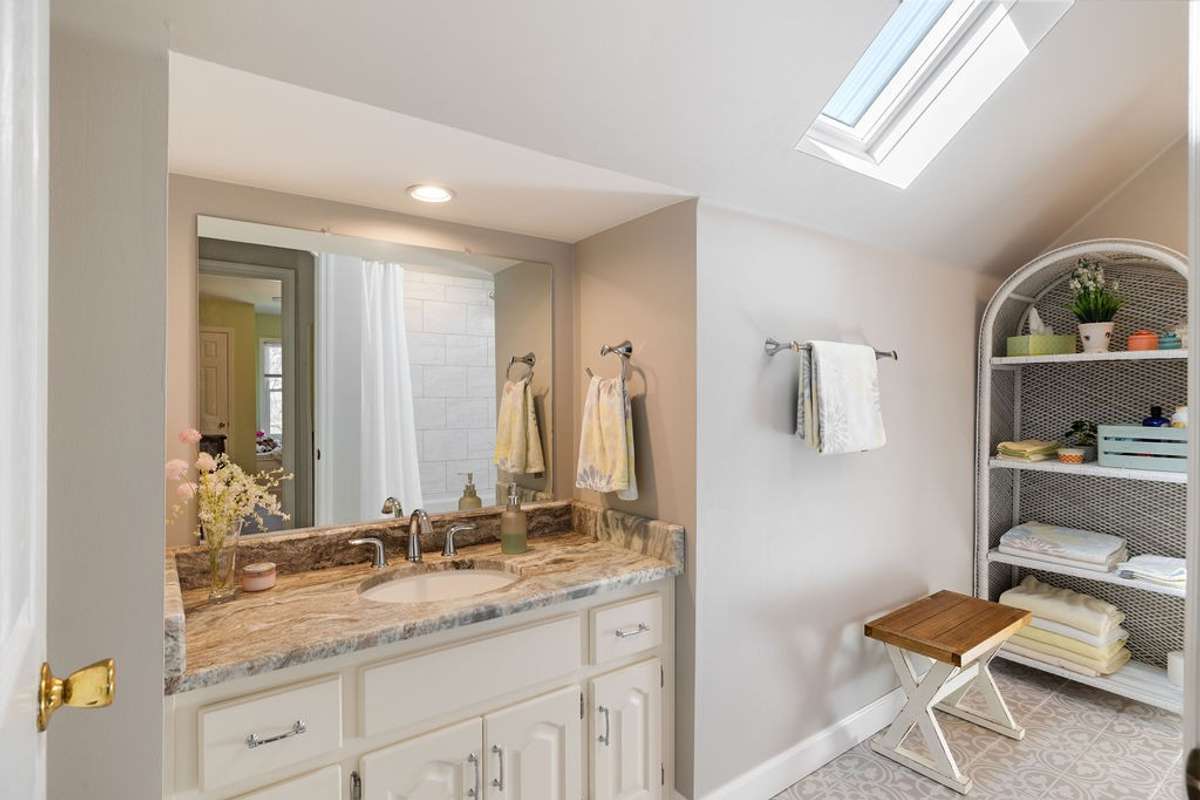 Upstairs Bathroom