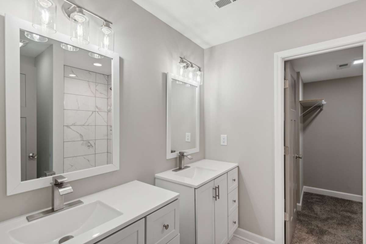 Photo is of different unit, identical interior.