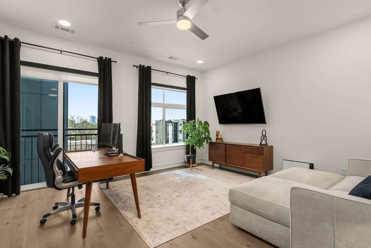 Spacious studio with room for table/desk plus a bed