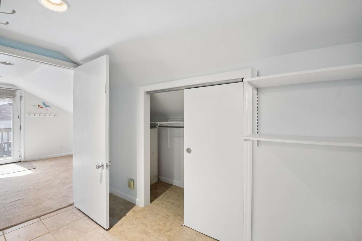 Second story - full of potential!