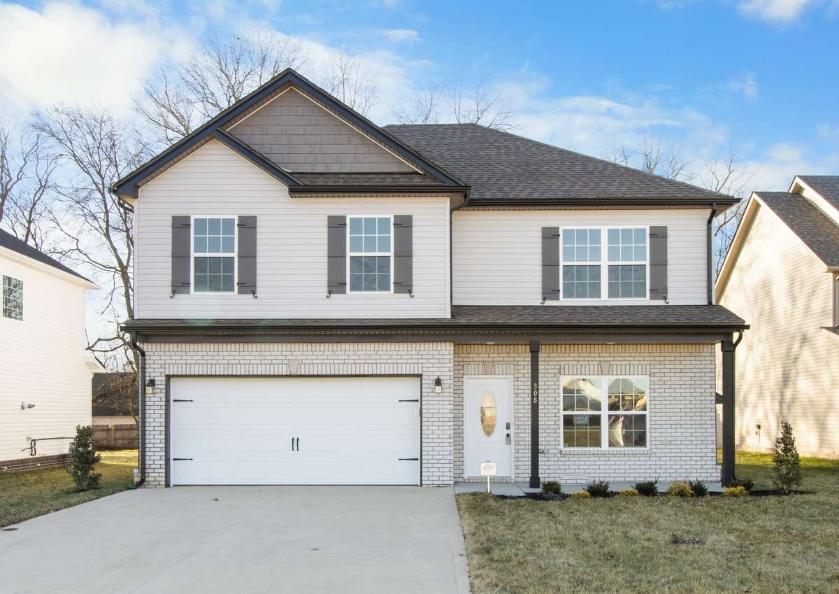 Sample photos of home plan ONLY. Finishes may vary.