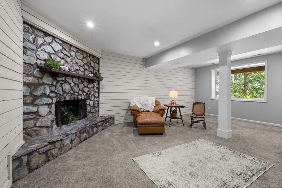Rec room/bonus room