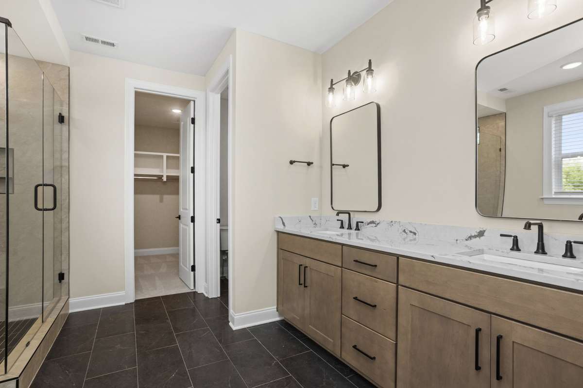 Primary bath suite