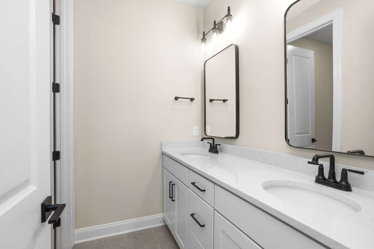 2nd floor bathroom
