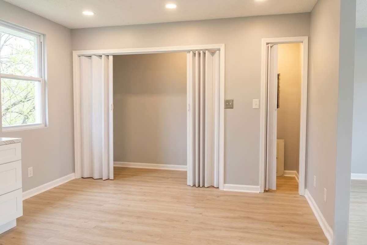 upstairs washer and dryer