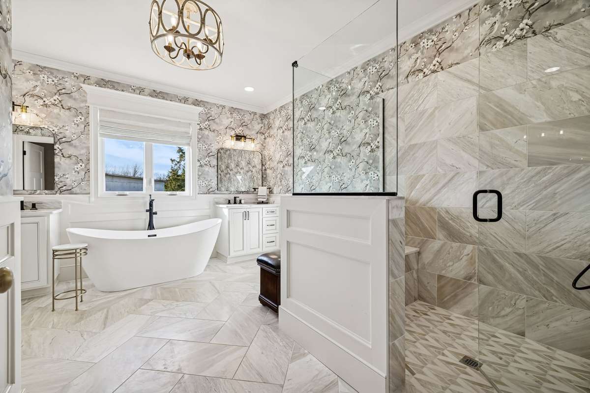 Primary bath