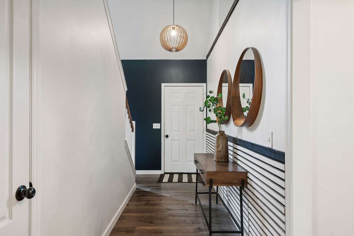 Beautiful entry into this 4 bedroom, 3 and a half bathroom in Murfreesboro Tennessee with over half an acre of land and no HOA, a two car garage and updated kitchen.