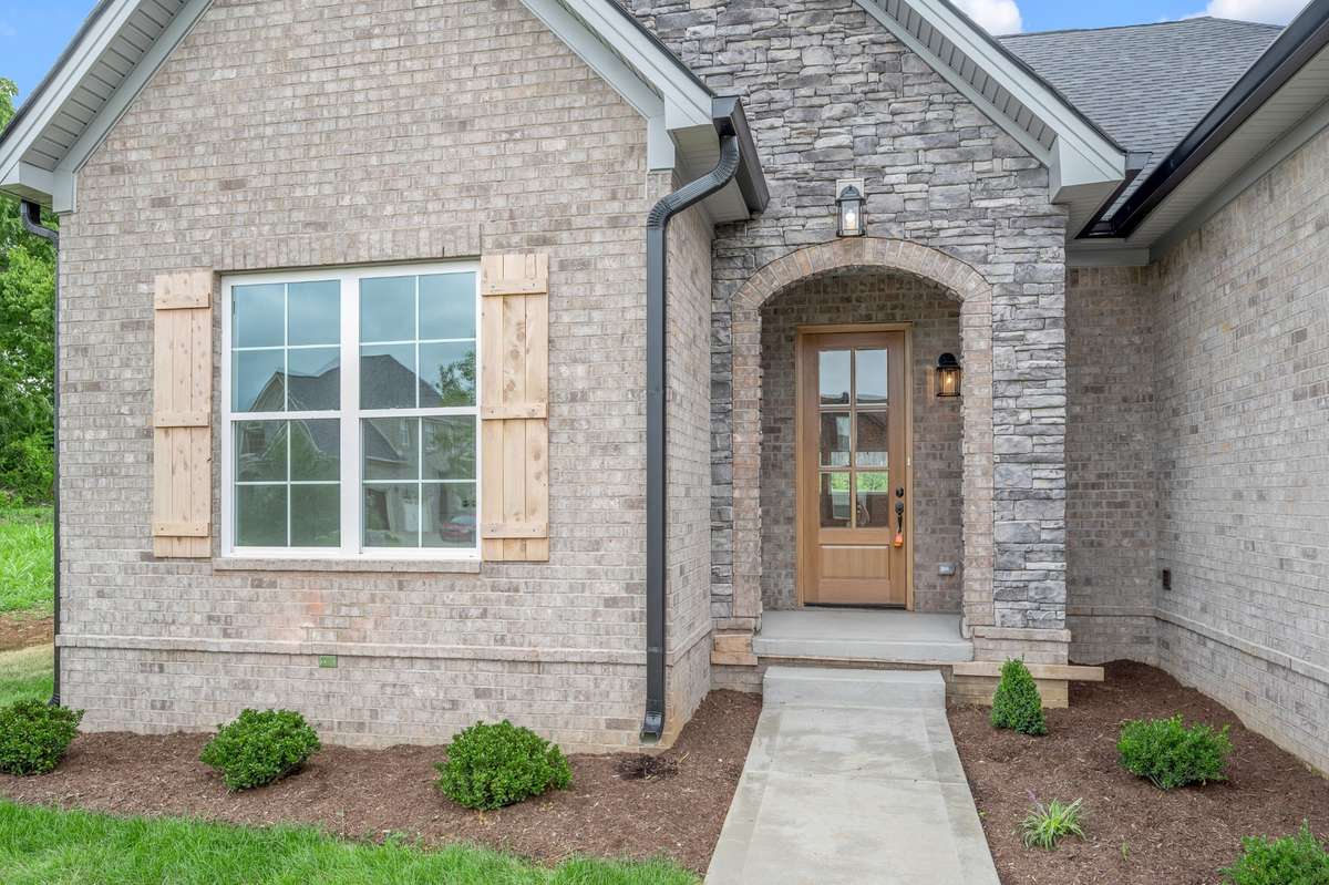Photos of a similar build ...