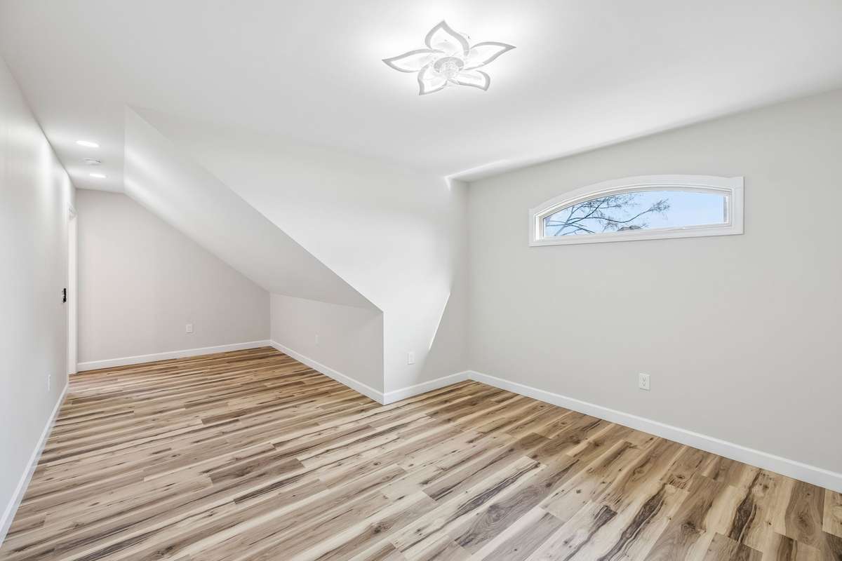 Bonus room