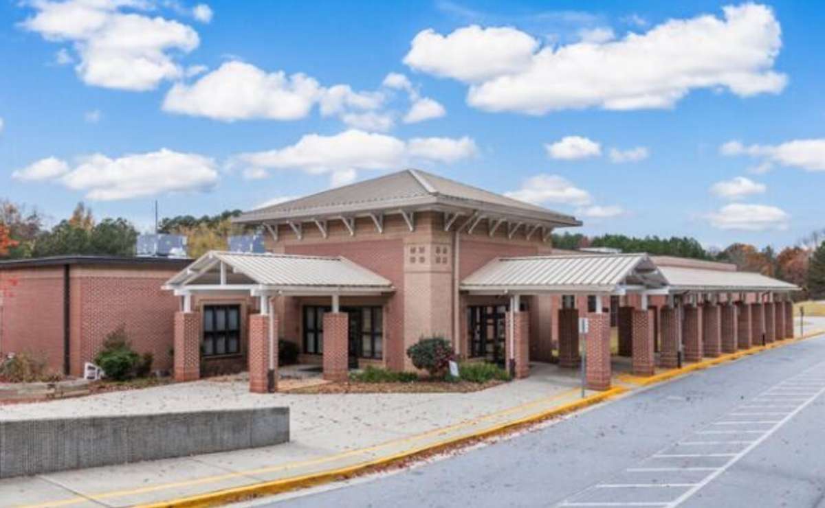 Hamlet at Carothers Crossing is zoned for Rock Springs Elementary School.