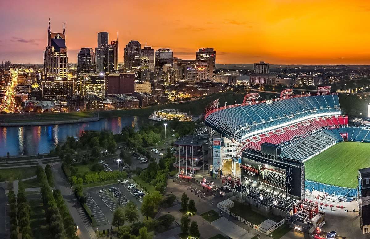 The hustle and bustle of Nashville is close by for those that work in the city or are simply looking for a fun night out on the town!