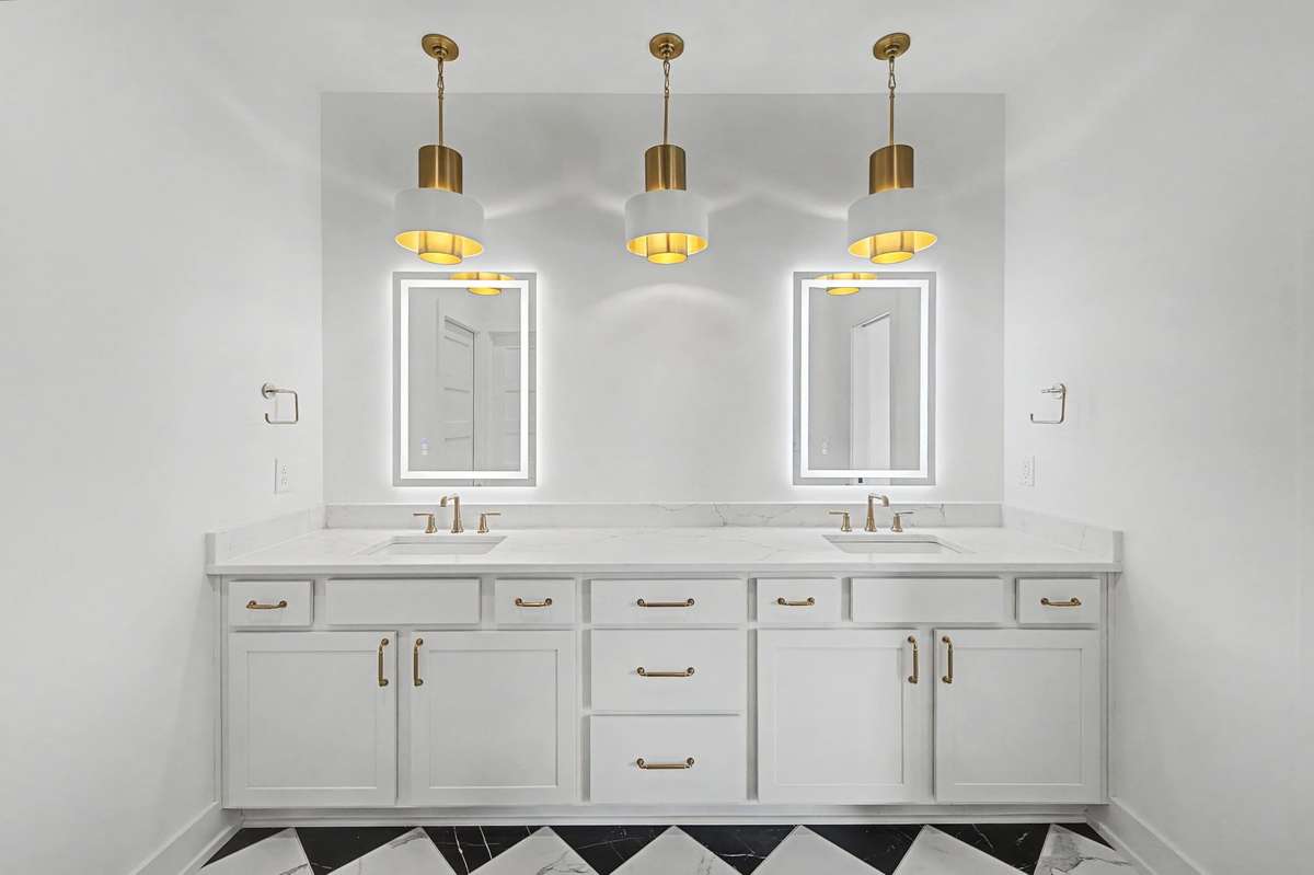 Electric touch mirrors