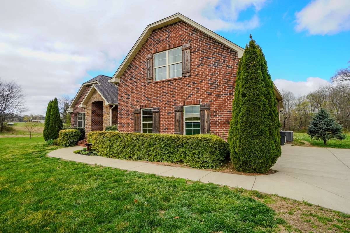Schedule your Tour Today to view this Amazing Property!