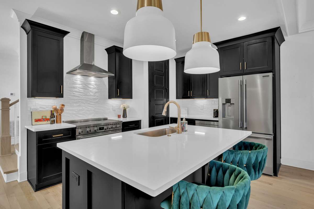 Look at that Kitchen!