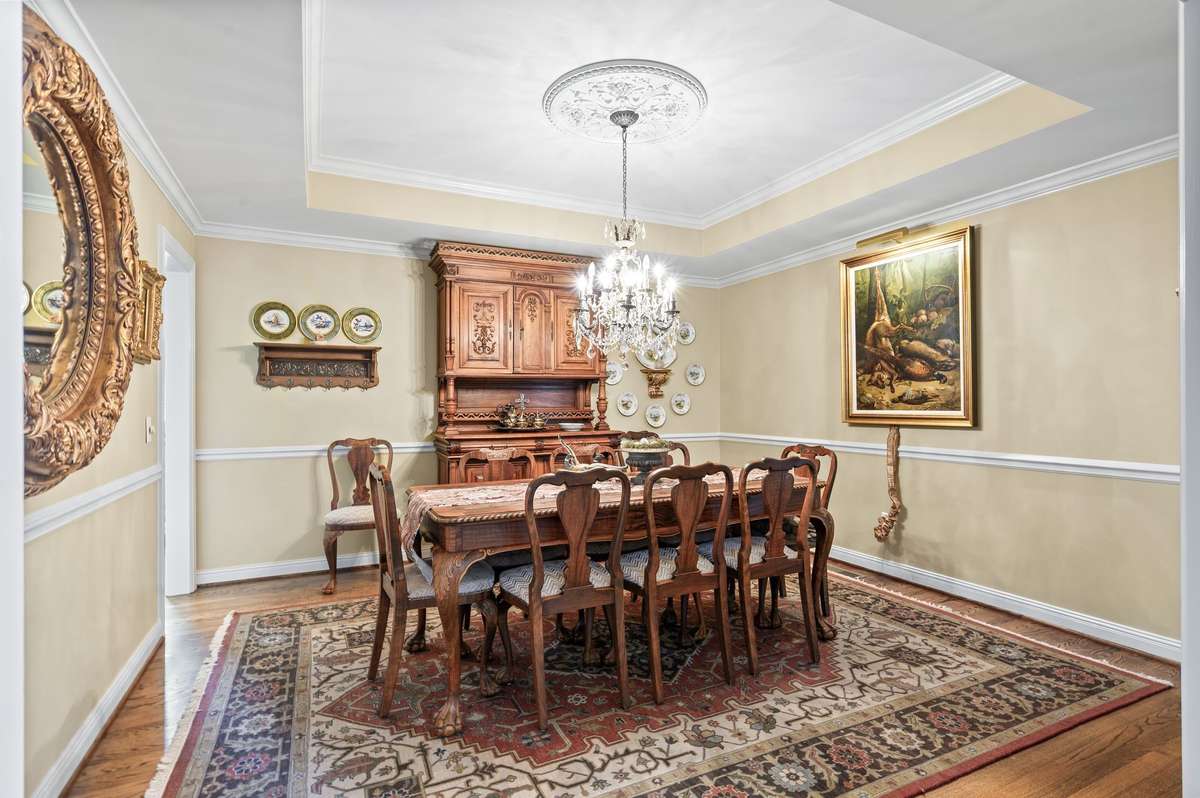 separate dining room