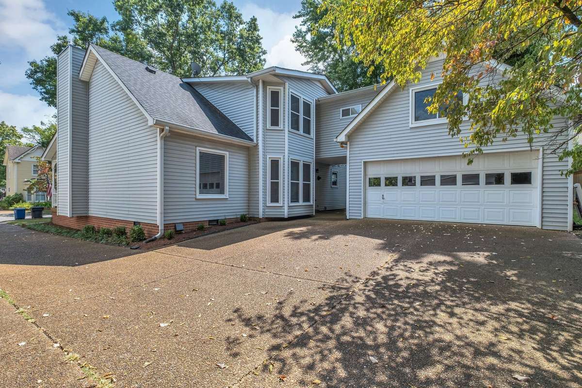 2-Car Garage